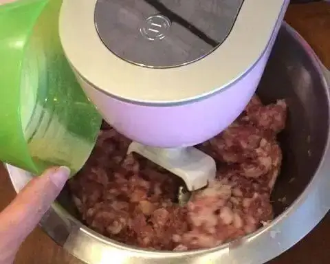 炒黄豆游戏玩法_炒黄豆的游戏玩法_游戏《炒黄豆》教案