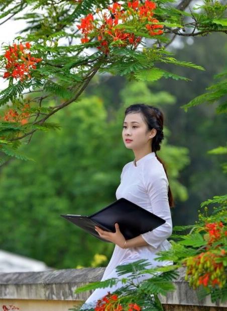 网游宣传美女_网游美女人物_两美女为网游
