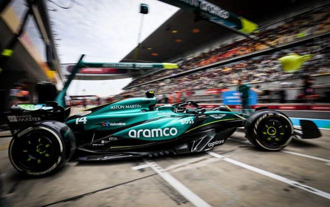 f1赛车游戏中文版2024_赛车游戏最新_赛车中文版游戏2024版