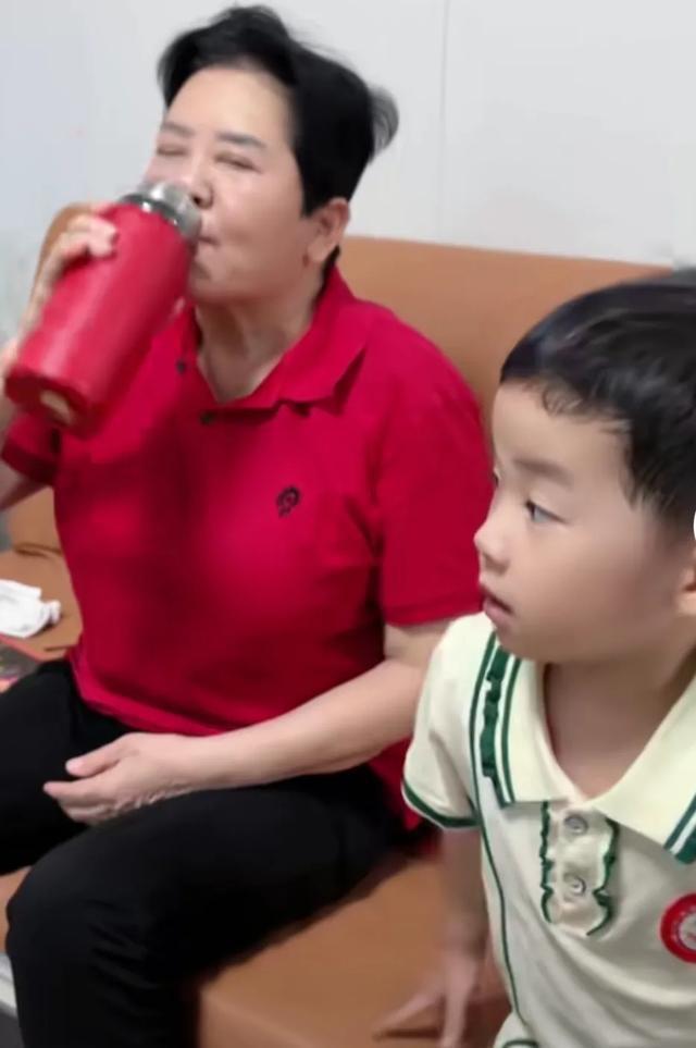 苹果过关游戏：在挑战中寻找乐趣，陪伴度过闲暇时光