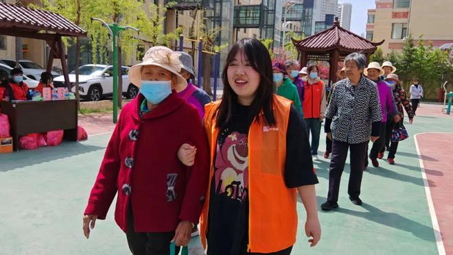 会场游戏玩法老年人_会场热场小游戏中老年_会场互动小游戏老年人