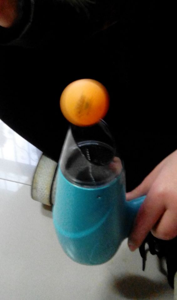 吸管吸乒乓球游戏规则_吸管吹乒乓球教案_吹乒乓球游戏规则吸管