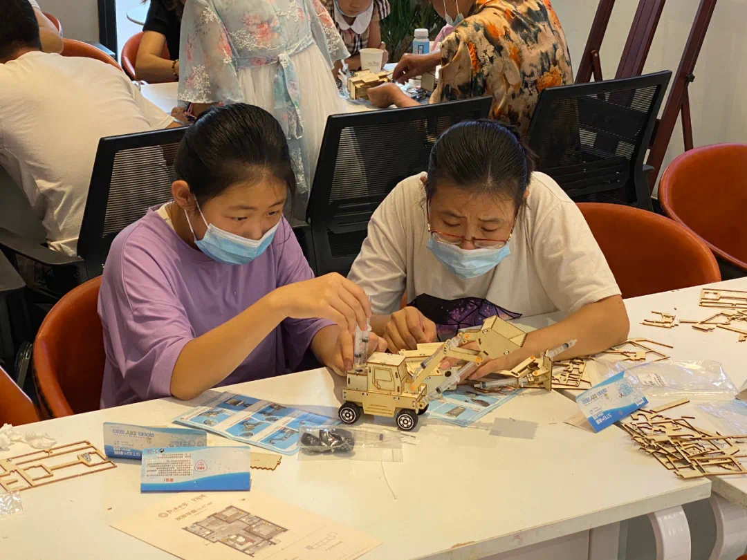小学生纸上游戏_小学生折纸游戏_纸质小游戏