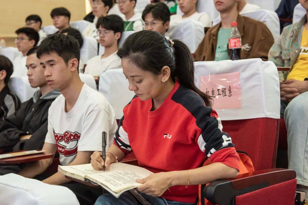 yy修改密码一天能修改几次_石文软件分层不能修改_能修改wifi密码的软件