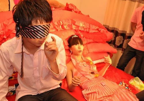 婚礼现场的游戏_婚礼现场游戏通关攻略_婚礼现场游戏攻略进击的汉字